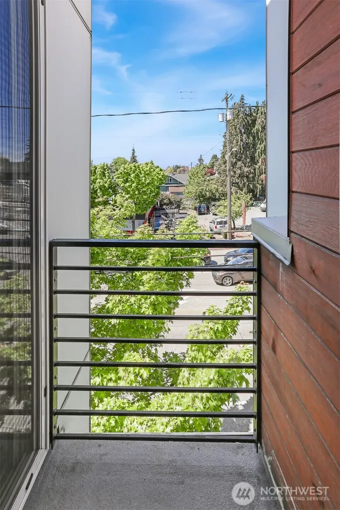 6704 15th Avenue NW Seattle WA 98117