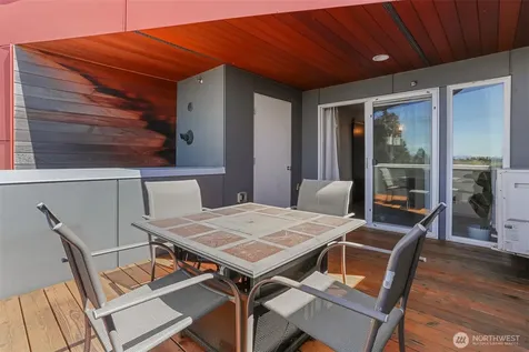 6704 15th Avenue NW Seattle WA 98117