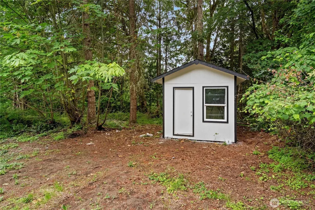 22510 196th Street E Orting WA 98360