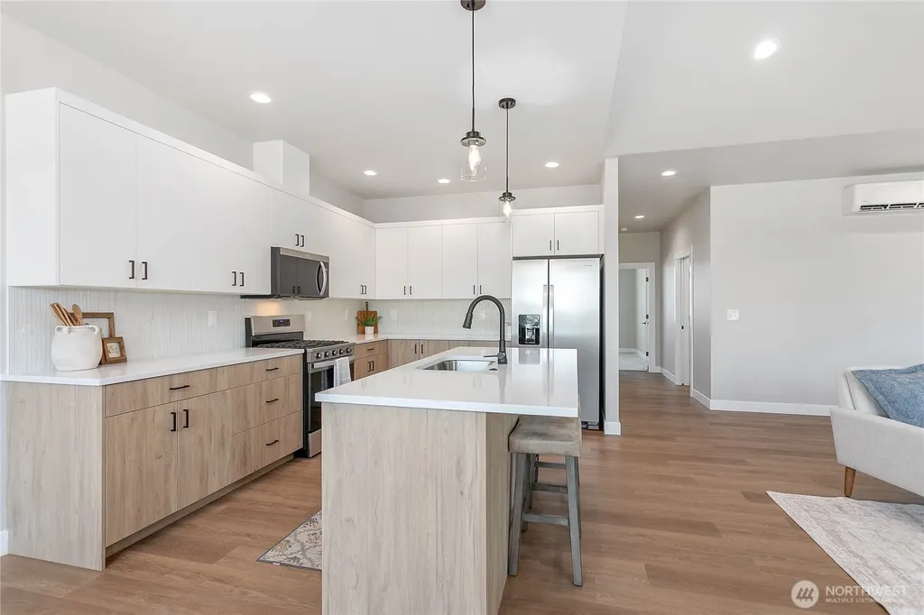 400 W 3rd Street Everson WA 98247