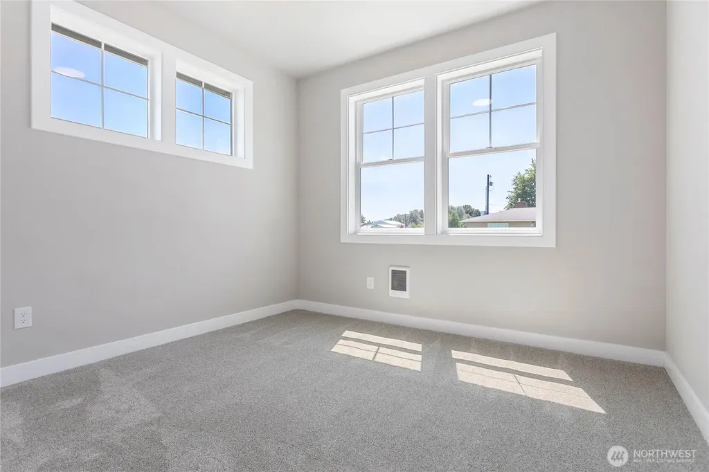 400 W 3rd Street Everson WA 98247