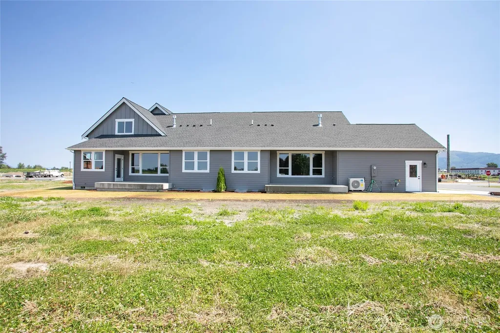 400 W 3rd Street Everson WA 98247
