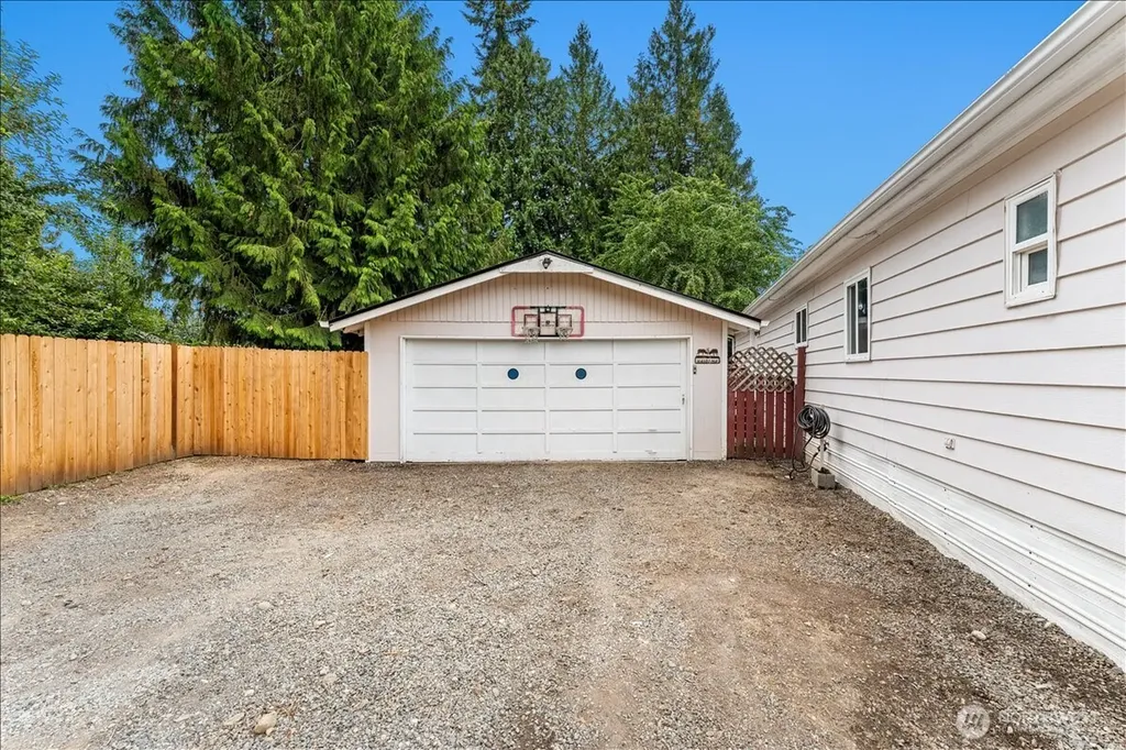 20821 93rd Street E Bonney Lake WA 98391