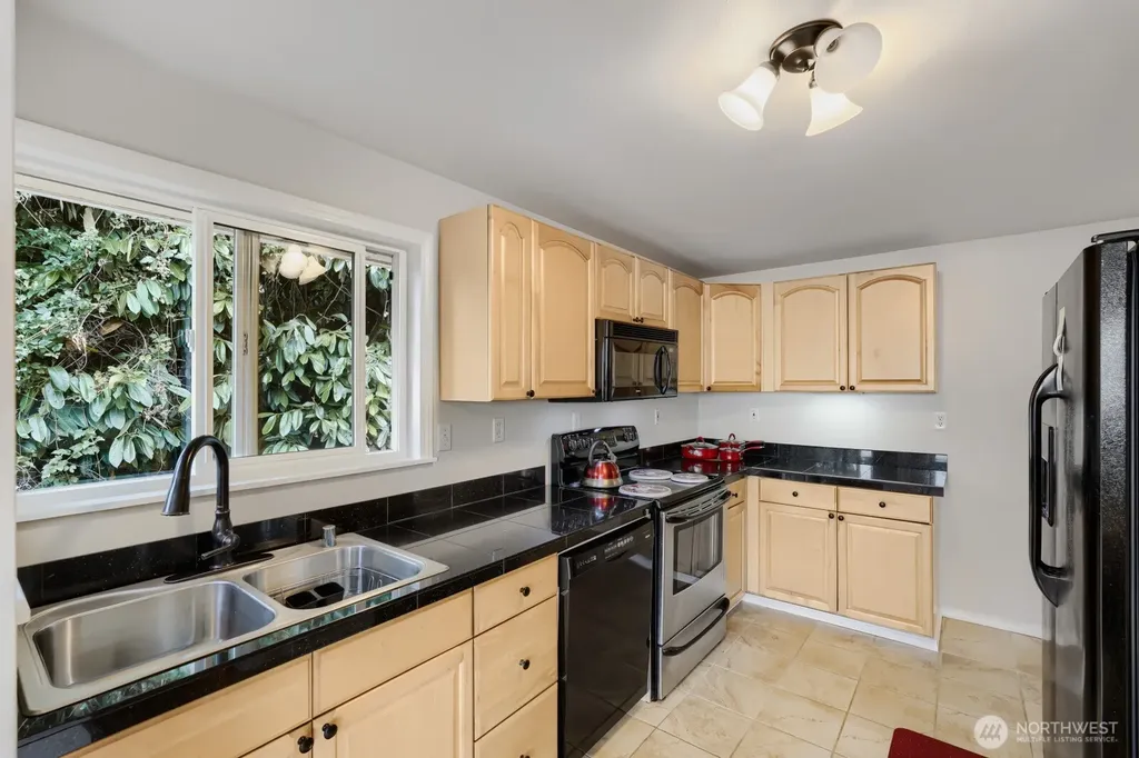 722 S 31st Avenue Seattle WA 98144