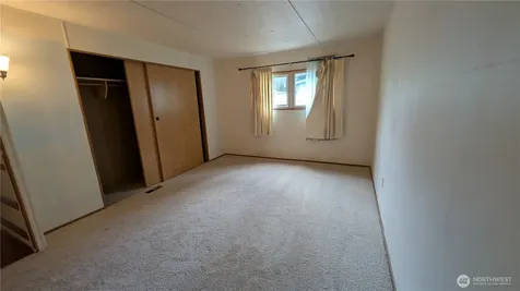 24222 54th Avenue W Mountlake Terrace WA 98043
