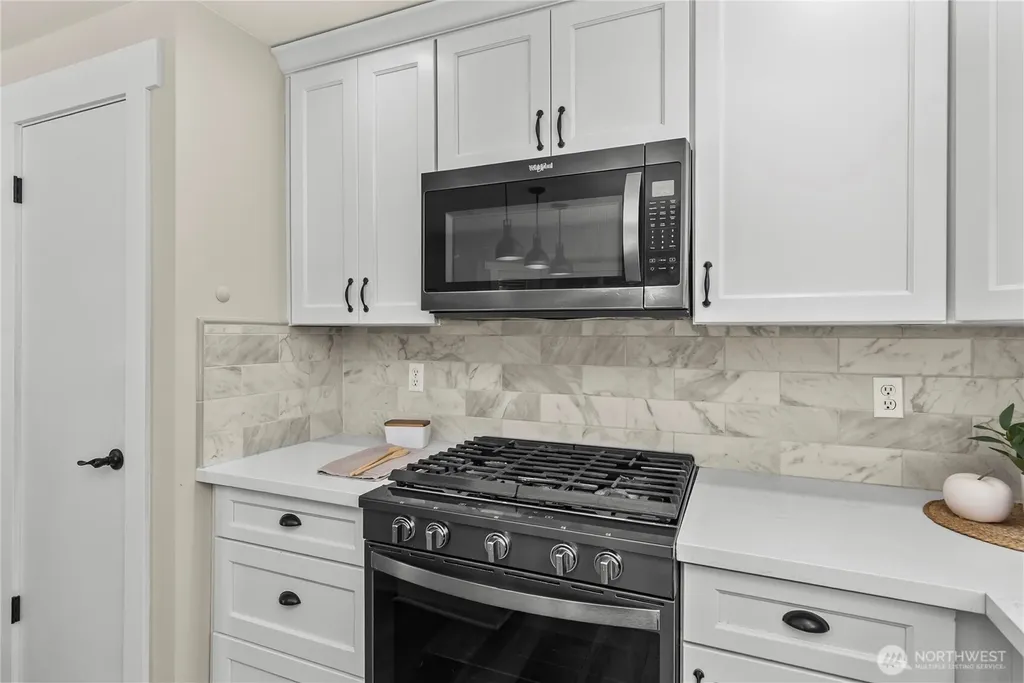 22736 SE 266th Street Maple Valley WA 98038
