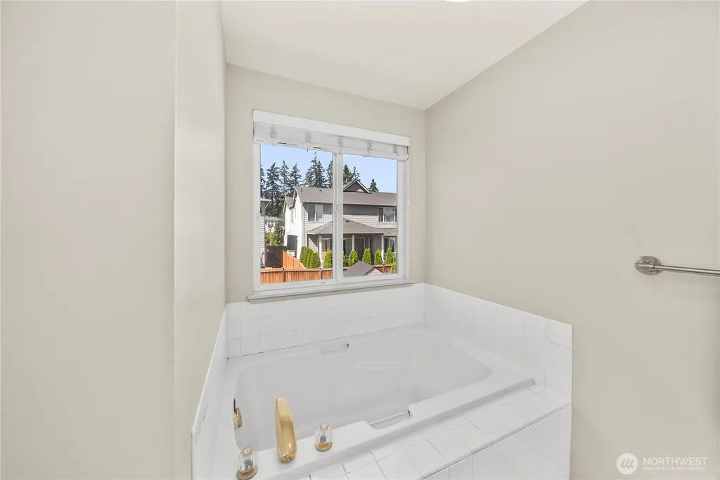 22736 SE 266th Street Maple Valley WA 98038