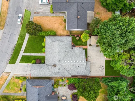 8620 21st Avenue NW Seattle WA 98117
