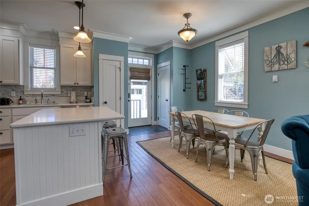 38 W Myrtle Lane Pacific Beach WA 98571