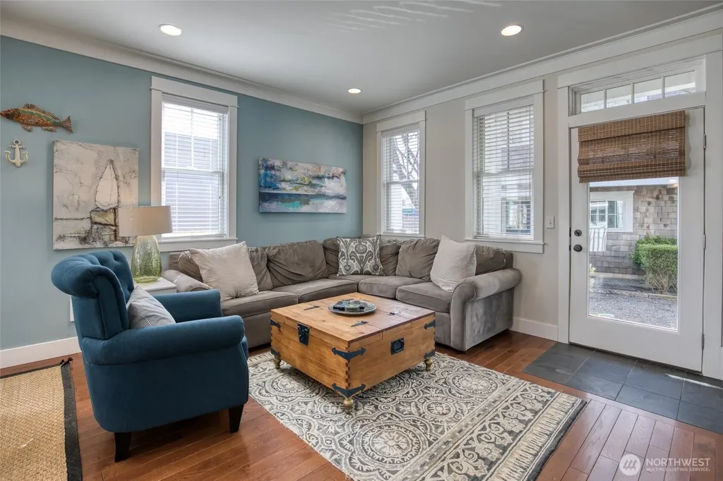 38 W Myrtle Lane Pacific Beach WA 98571