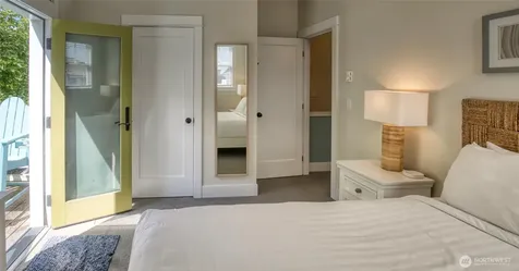 38 W Myrtle Lane Pacific Beach WA 98571