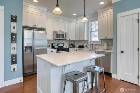 38 W Myrtle Lane Pacific Beach WA 98571
