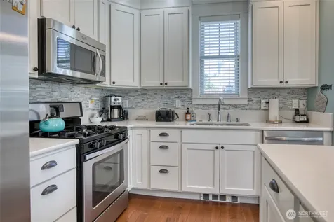 38 W Myrtle Lane Pacific Beach WA 98571