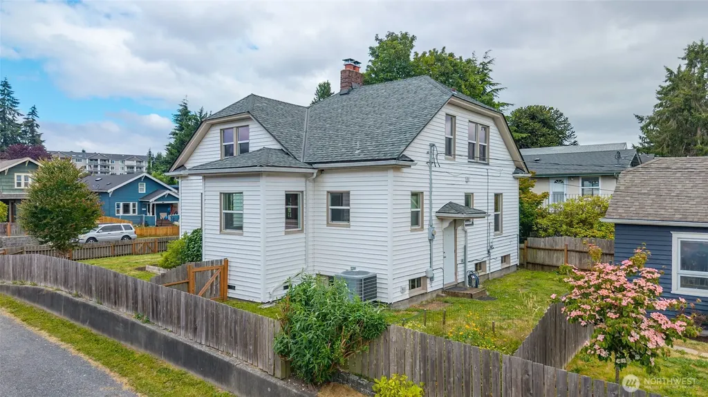 3731 Hoyt Avenue Everett WA 98201