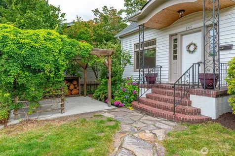 3731 Hoyt Avenue Everett WA 98201