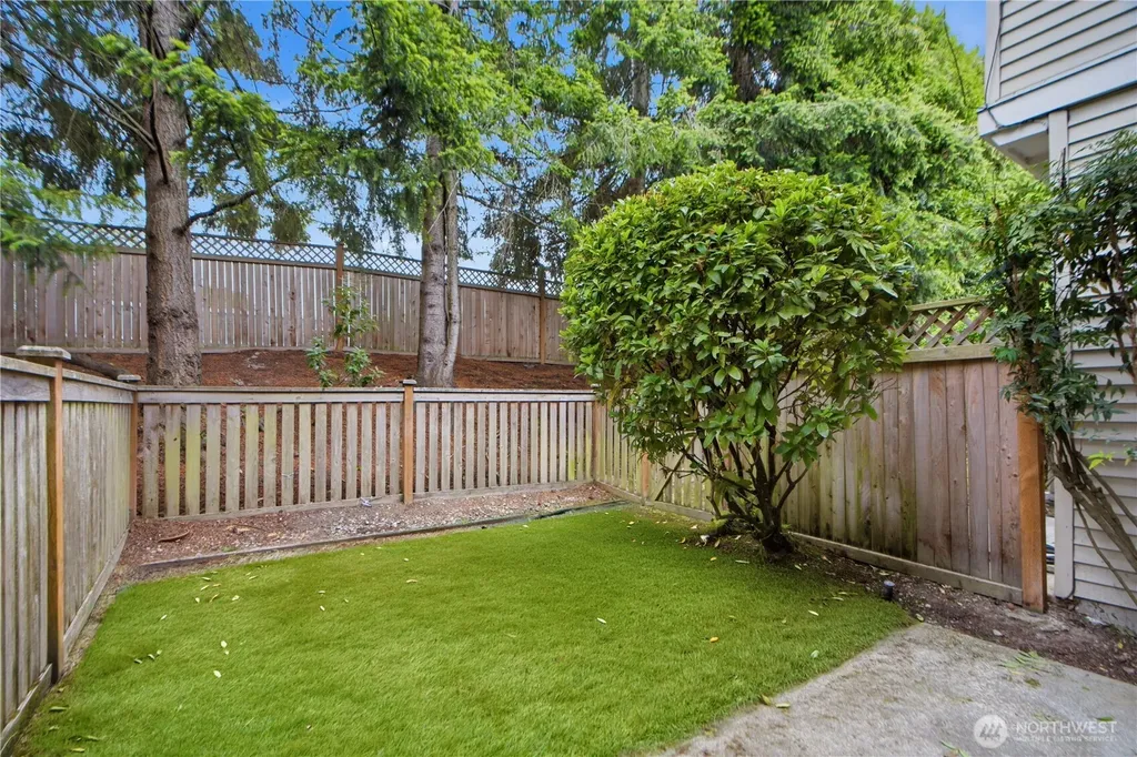 2680 139 Avenue SE Bellevue WA 98005