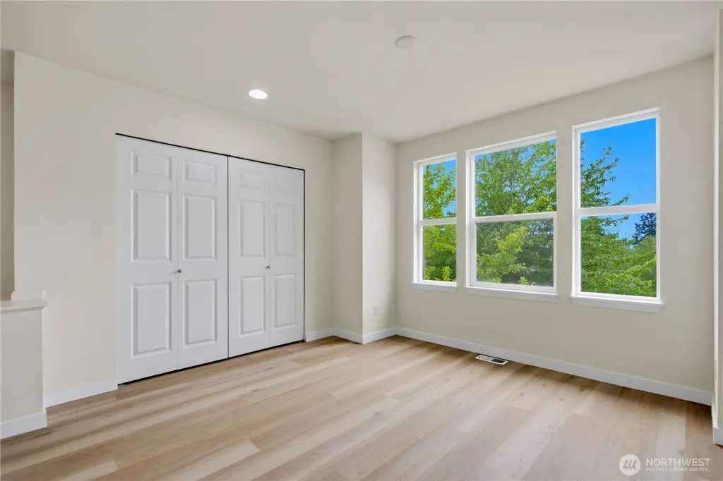 2680 139 Avenue SE Bellevue WA 98005