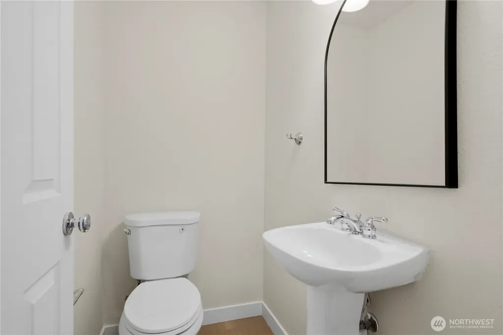 2680 139 Avenue SE Bellevue WA 98005