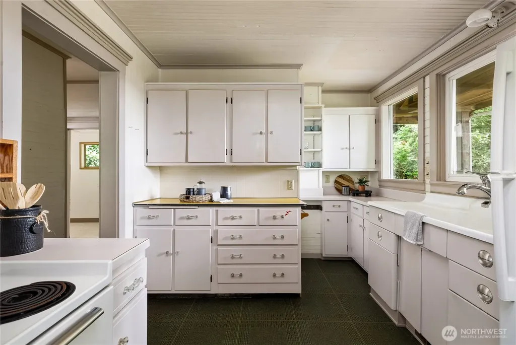 5095 Zimmerman Road Langley WA 98260