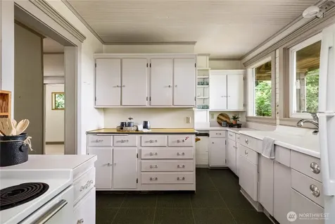 5095 Zimmerman Road Langley WA 98260