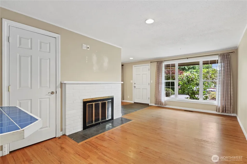 15415 64th Avenue NE Kenmore WA 98028