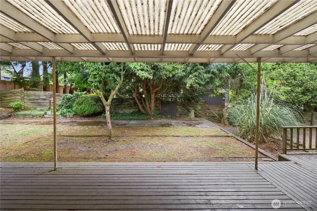 15415 64th Avenue NE Kenmore WA 98028
