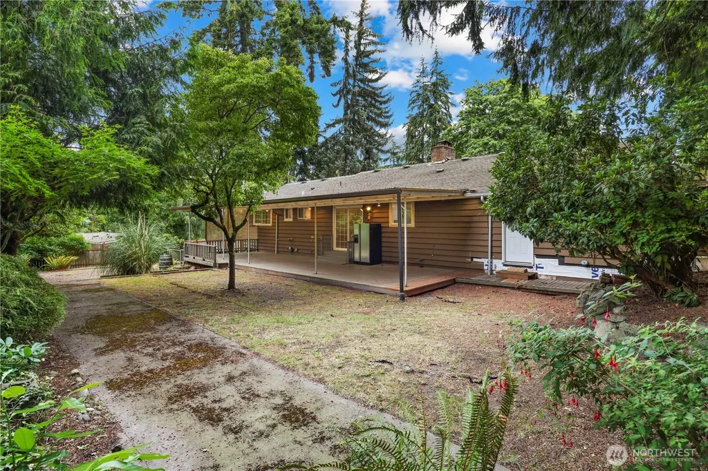 15415 64th Avenue NE Kenmore WA 98028