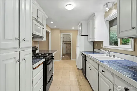 15415 64th Avenue NE Kenmore WA 98028