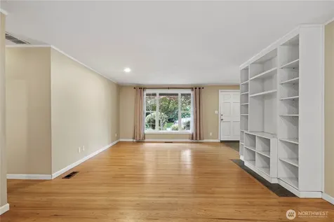 15415 64th Avenue NE Kenmore WA 98028
