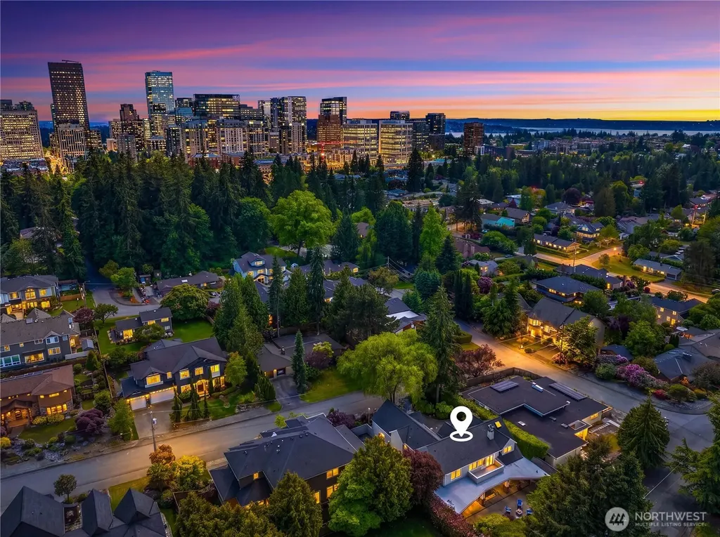 10910 NE 18th Place Bellevue WA 98004