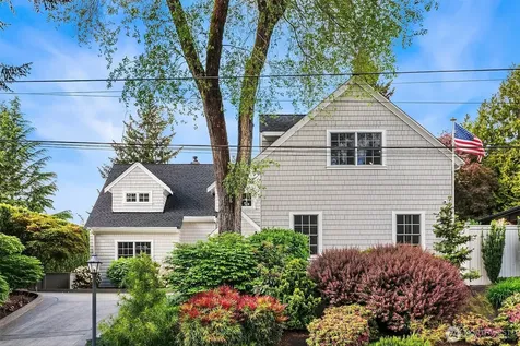 10910 NE 18th Place Bellevue WA 98004