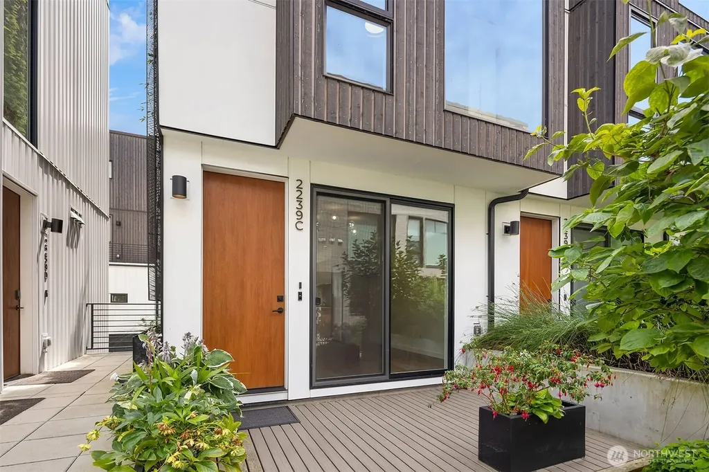 2239 Minor Avenue E Seattle WA 98102