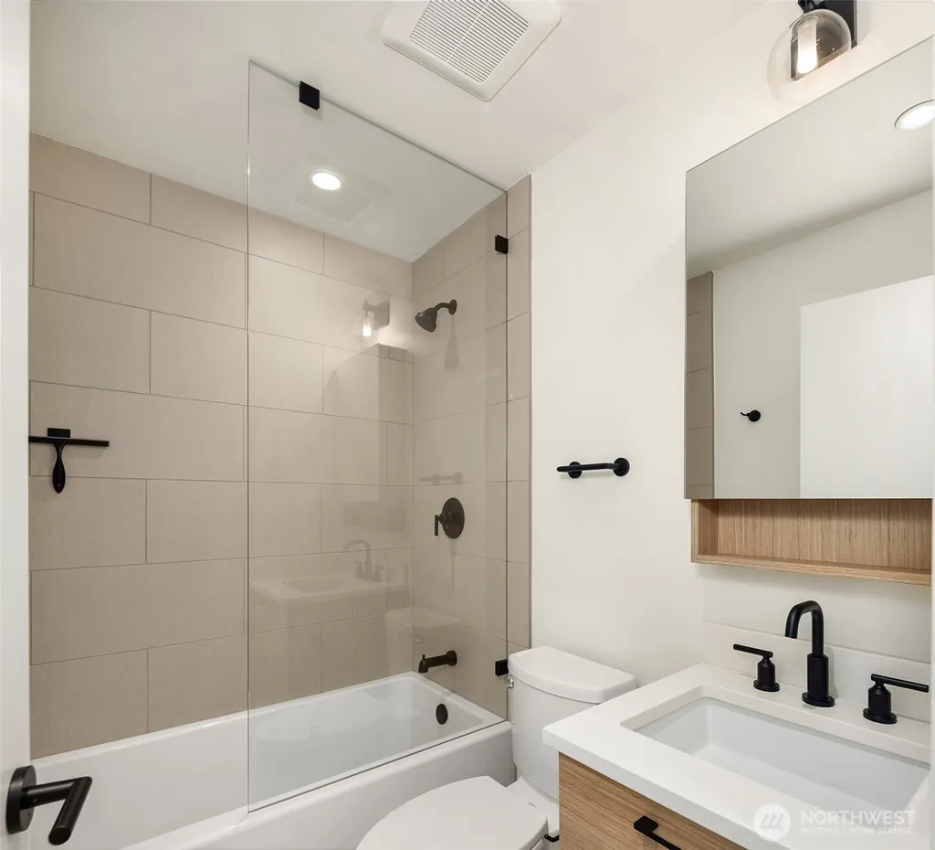 2239 Minor Avenue E Seattle WA 98102