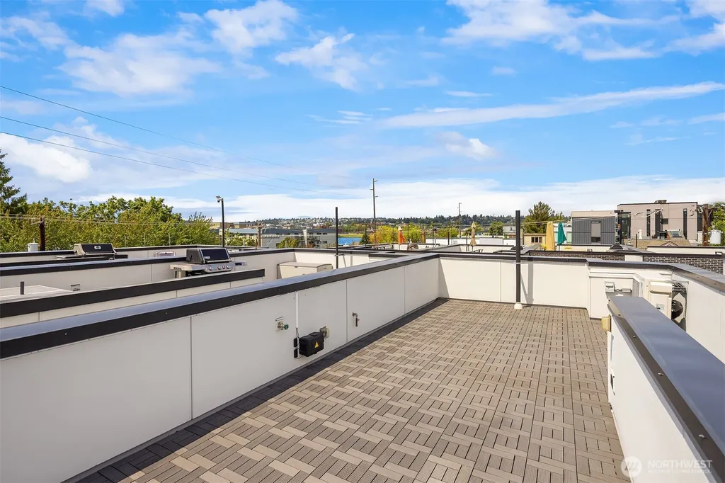 2239 Minor Avenue E Seattle WA 98102