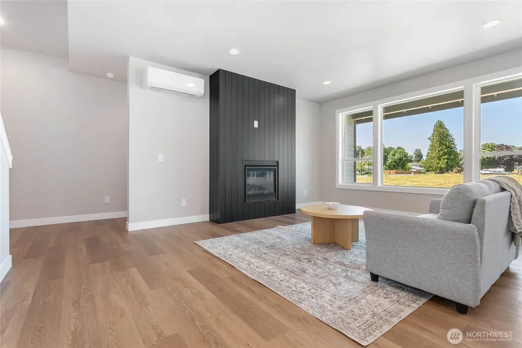 400 W 3rd Street Sumas WA 98247