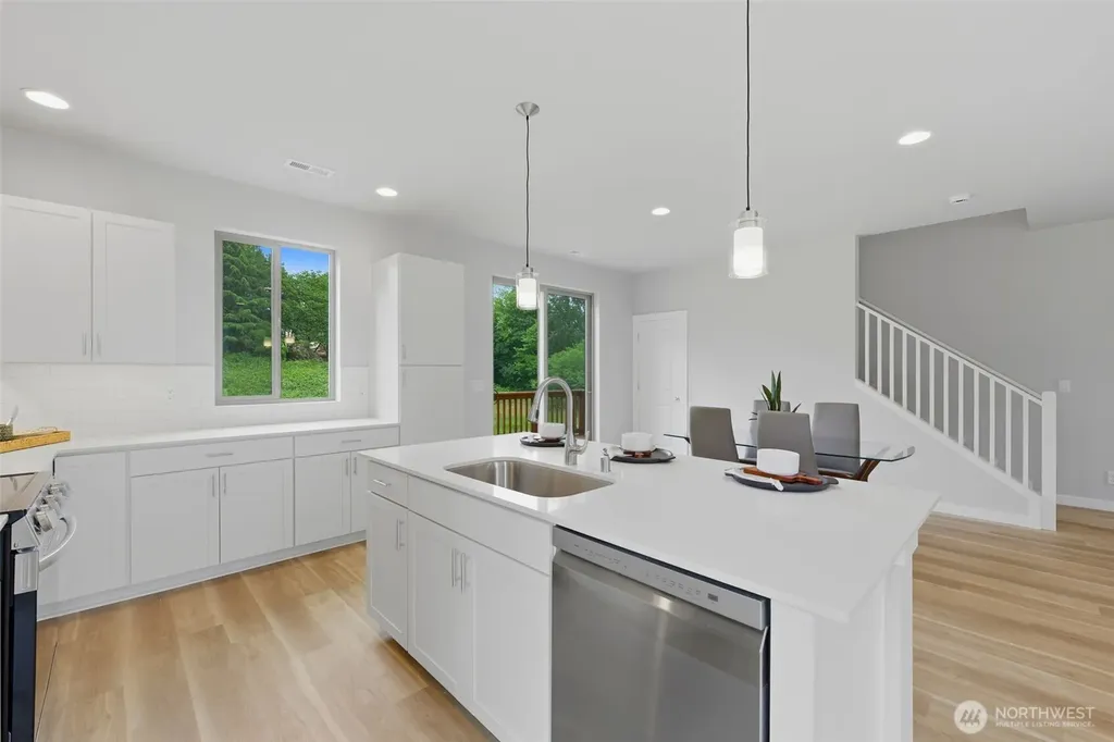 12506 SE 256th Place Kent WA 98030