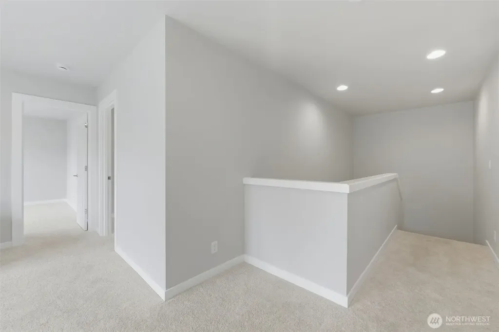 12506 SE 256th Place Kent WA 98030