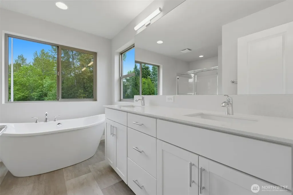 12506 SE 256th Place Kent WA 98030