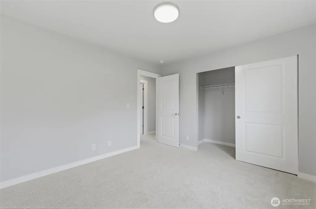 12506 SE 256th Place Kent WA 98030