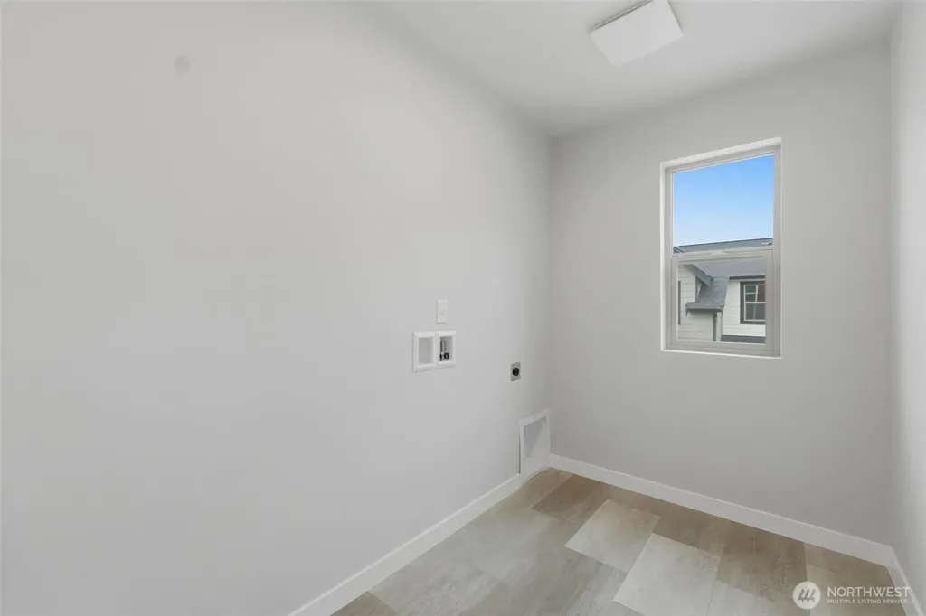 12506 SE 256th Place Kent WA 98030