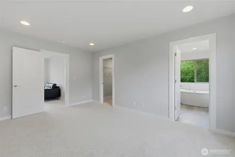 12506 SE 256th Place Kent WA 98030