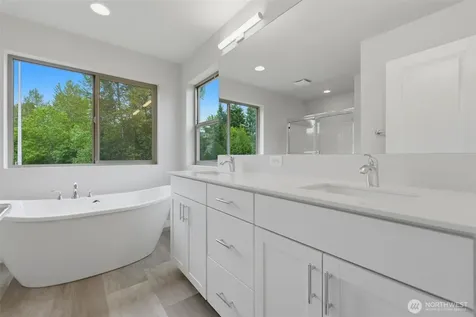 12506 SE 256th Place Kent WA 98030