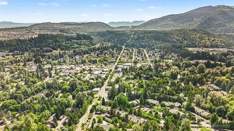 202 Mountain Park Boulevard Issaquah WA 98027