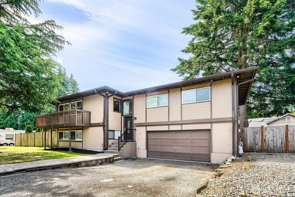 4437 NE 23rd Court Renton WA 98059