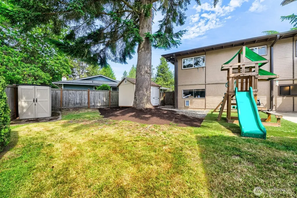 4437 NE 23rd Court Renton WA 98059