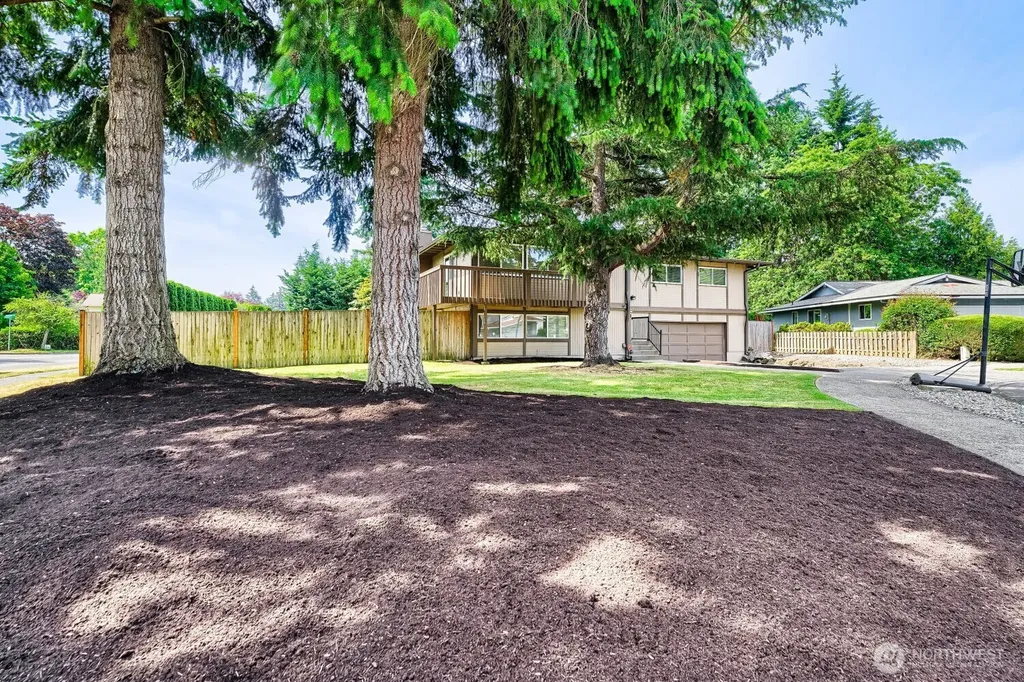 4437 NE 23rd Court Renton WA 98059