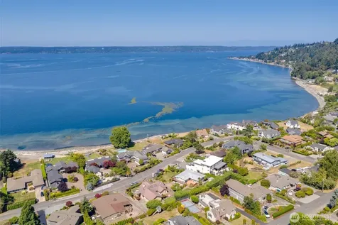 18141 Normandy Terrace SW Normandy Park WA 98166