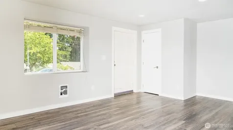 22806 53rd Avenue W Mountlake Terrace WA 98043