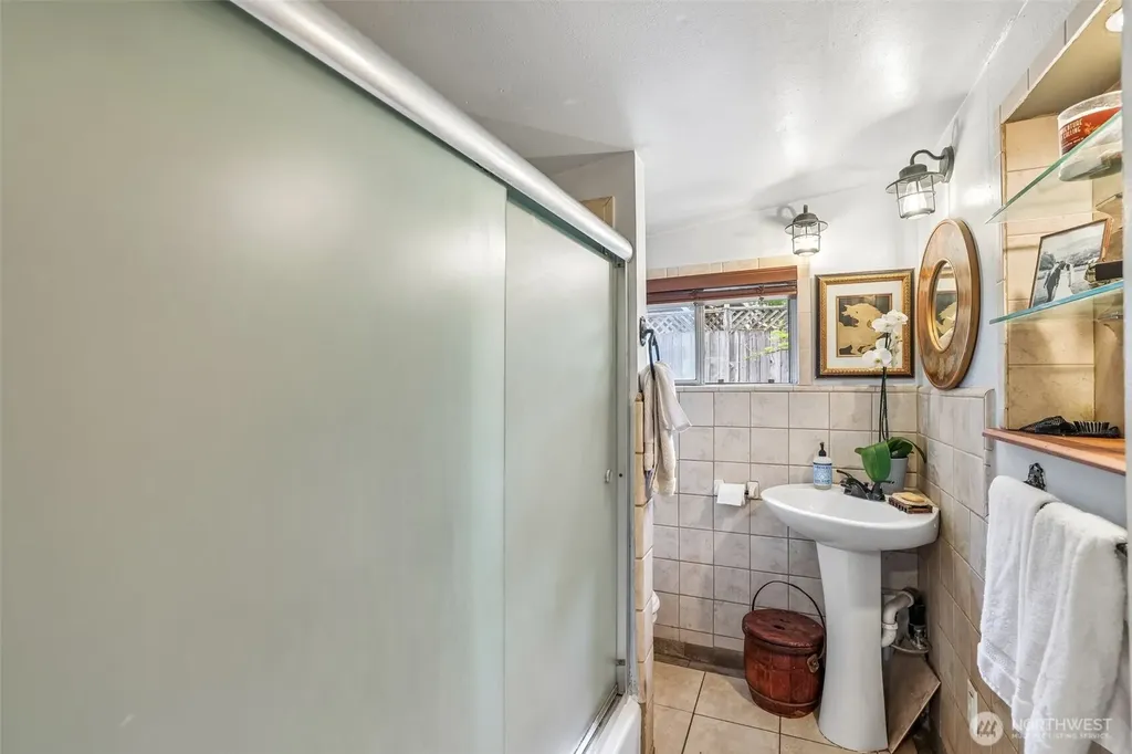 1019 W 37th Street Vancouver WA 98660