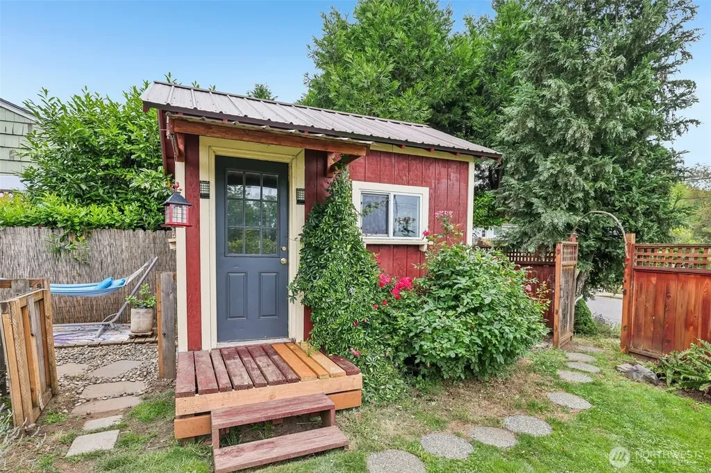1019 W 37th Street Vancouver WA 98660